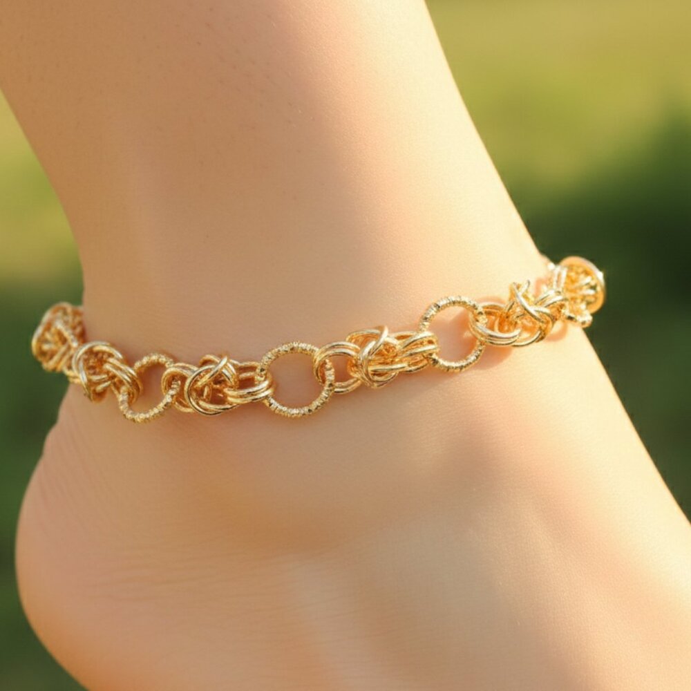 "Handmade Anklet – Elegant & Delicate Jewelry for Women | UNVRC1628 - Picture 5 of 5